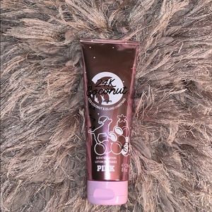 PINK 25K Coconut Christmas Lotion
